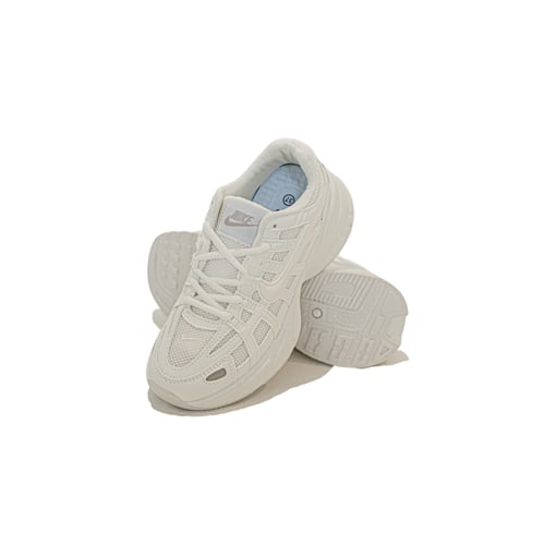 حذاء نايك نسائي ابيض