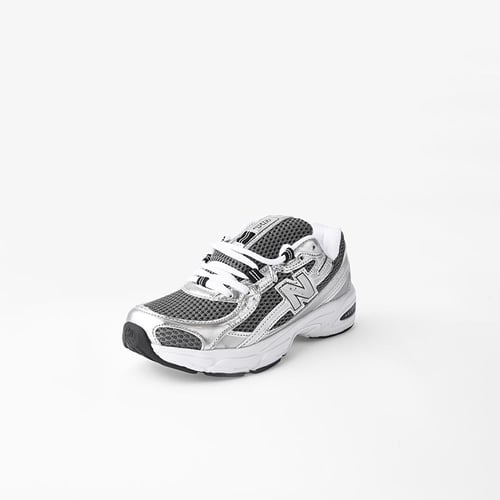 حذاء نيو بالانس نسائي ابيض رصاصي