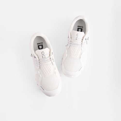 حذاء أون راننج كلاود نسائي ابيض