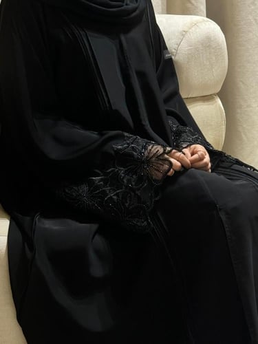عباية ورود