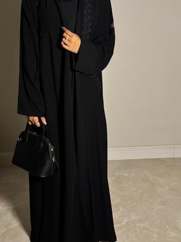 عباية منال