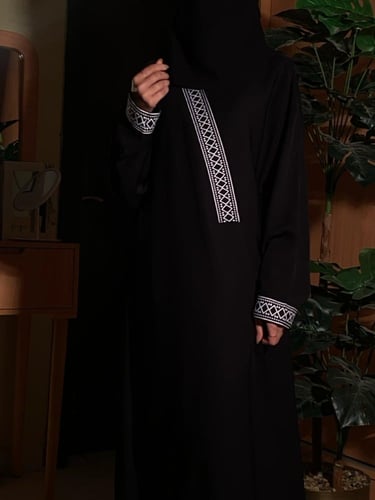 عباية ريناد