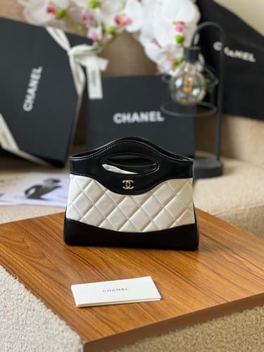 شنطة شانيل ٢٠ سم اسود