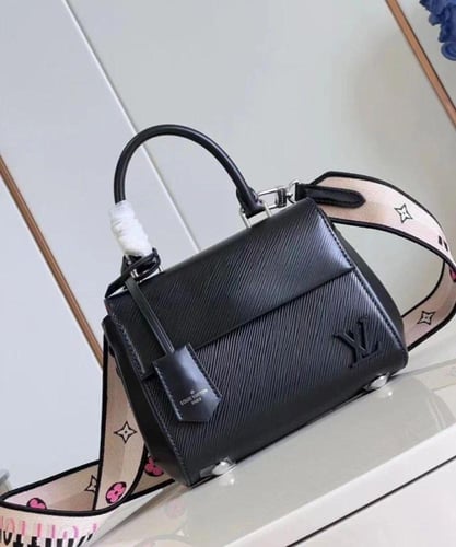 لويس فيتون Louis Vuitton