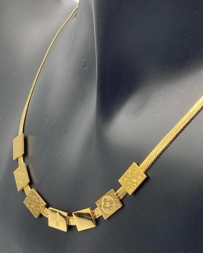 سلسال نسائي انيق مصنوع من الستانلس ستيل المقاوم لل...