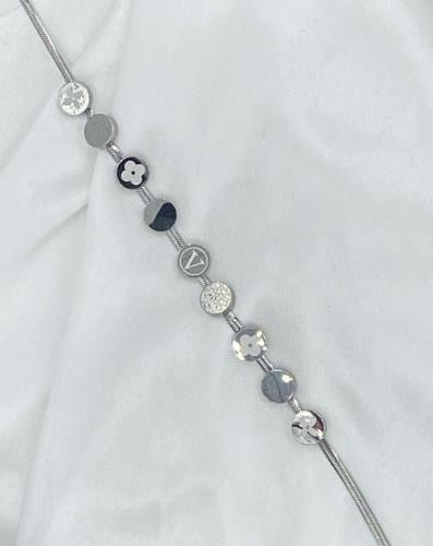 إسواره نسائية أنيقة مصنوعه من الستانلس ستيل عالي ا...