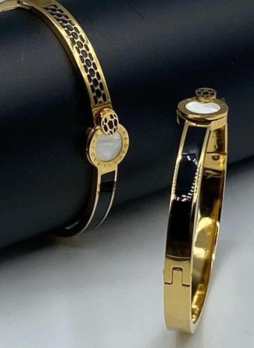 إسواره نسائية راقيه مصنوعه الستانلس ستيل المتين, م...