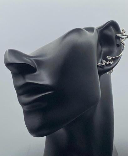 حلق نسائي بتصميم يغطي كامل الاذن. موديل 005-5