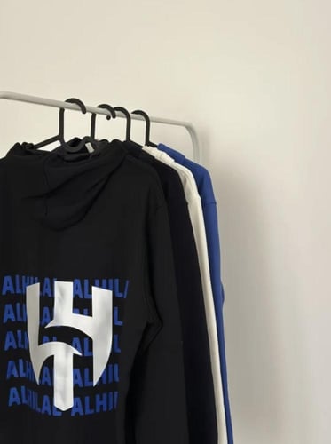 بلوڤر الهلال المضيء