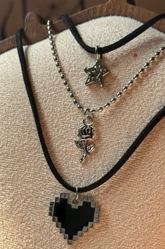 سلسال نجمة فضية