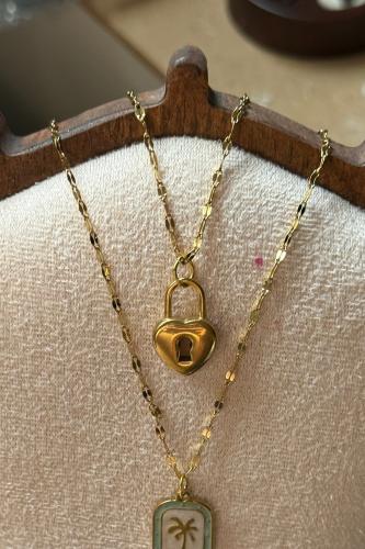 سلسال قفل قلب.