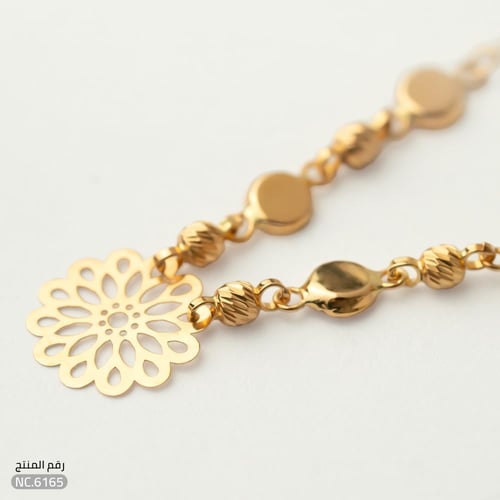 قلادة ذهب عيار 21 تصميم زهرة أنيقة (NC.6165)