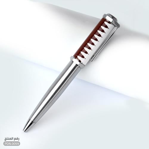 قلم فخم بتصميم ابيض عنابي متداخل (PDN.0059)
