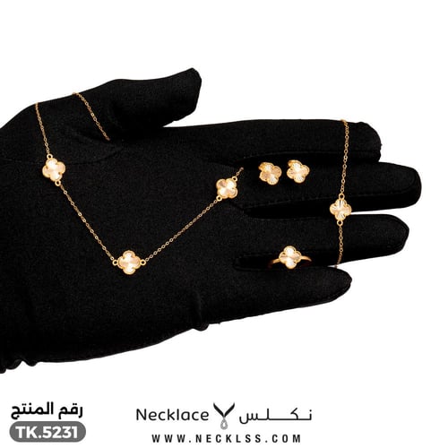 طقم ذهب عيار 21 تصميم زهري فاخر ولمسة أنثوية متكام...
