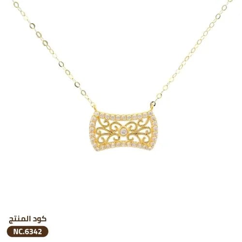 قلادة مستطيلة مرصعة بالزركون ذهب عيار 18 (NC.6342)