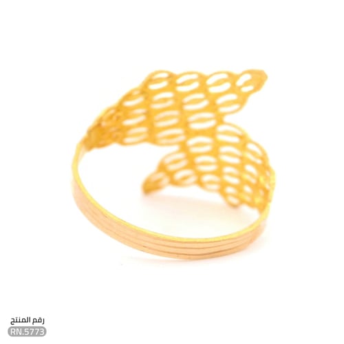 خاتم ذهب عيار 21 بنقوش فخمة (RN.5773)