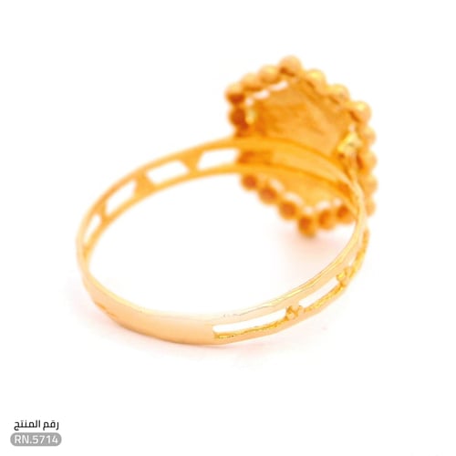 خاتم ذهب عيار 21 تصميم كلاسيكي أنيق (RN.5714)