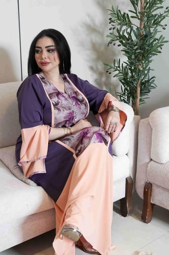 جلابية راقية بأكمام انسيابية