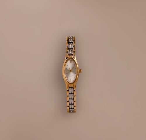 ساعة إلويرا ذهبي وفضي