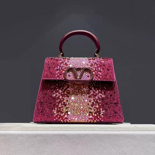 شنطة فالنتينو