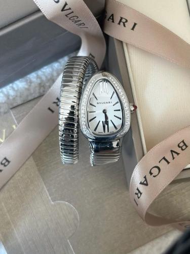 ساعة بولغاري ذهبي