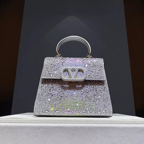 شنطة فالنتينو