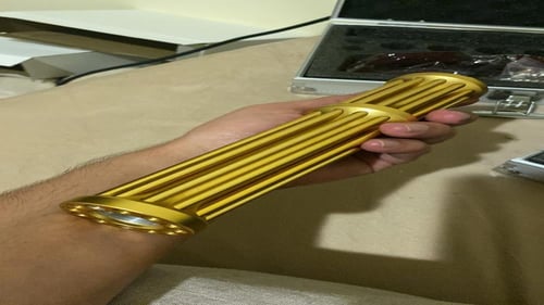 ليزر ازرق حارق ذهبي