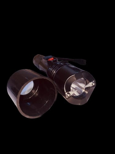 صاعق كهربائي مخفي 105