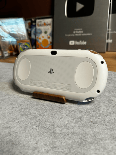 PSVITA 2000 WHITE- جاهز للعب