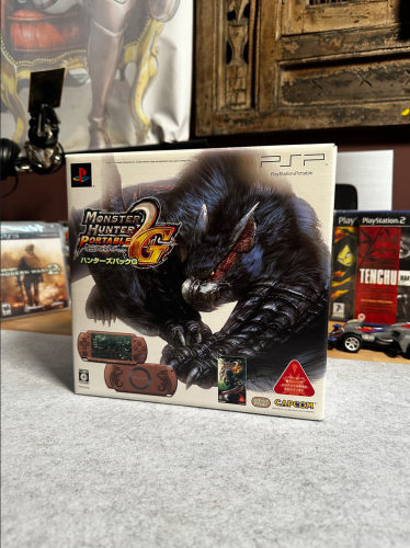 PSP 2000 – Monster Hunter Portable 2nd G Hunter’s...