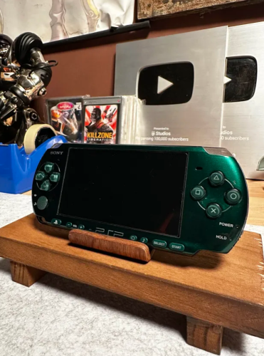 PSP 3000 الزيتي - جاهز للعب