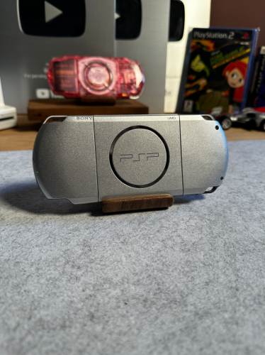 PSP 3000 Sliver- جاهز للعب