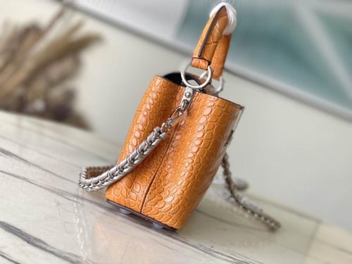 LV لويس فيتون Capucines مقاس 21