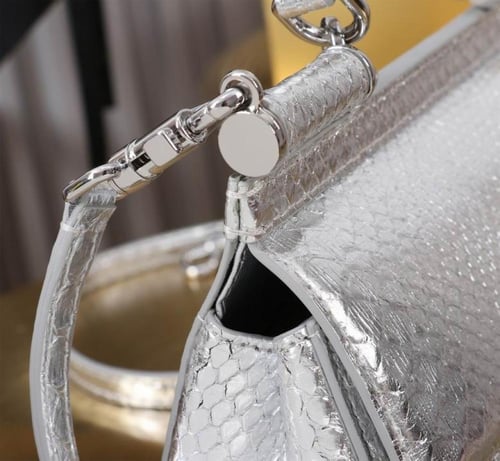 دولتشي اند غابانا مقاس 18