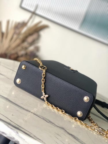 LV لويس فيتون Capucines مقاس 27
