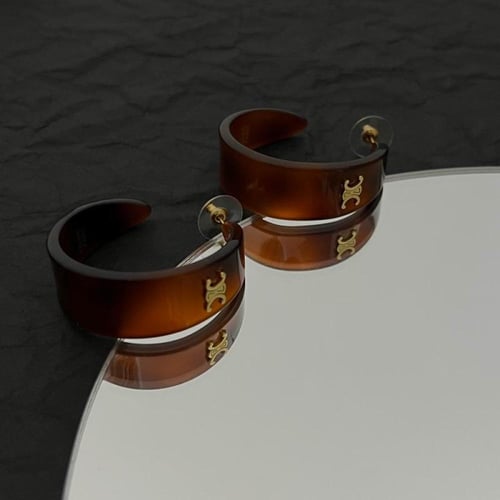 اقراط شانيل