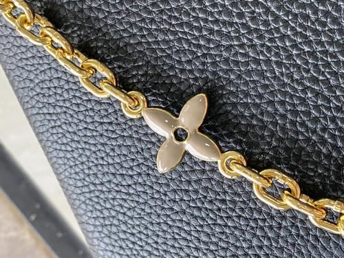 LV لويس فيتون Capucines مقاس 27