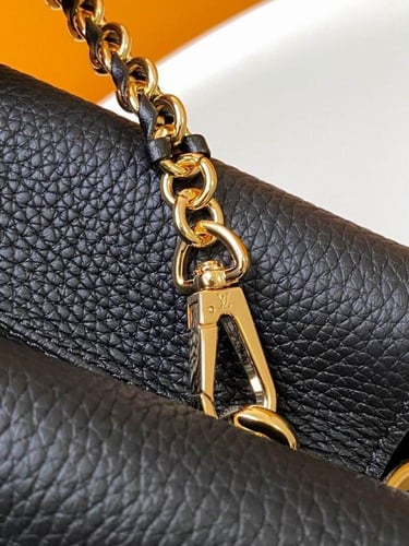 LV لويس فيتون Capucines مقاس 27
