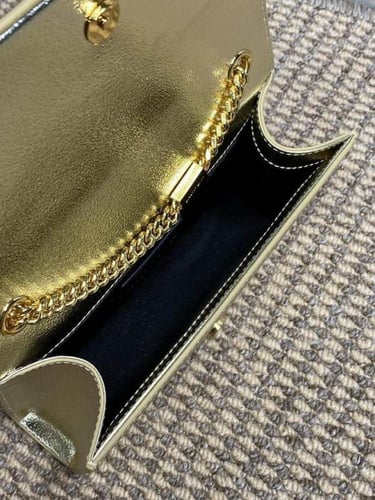 سان لوران ذهبي