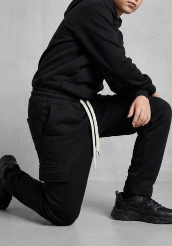 بنطلون شبابي