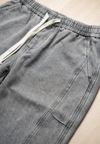 بنطلون شبابي