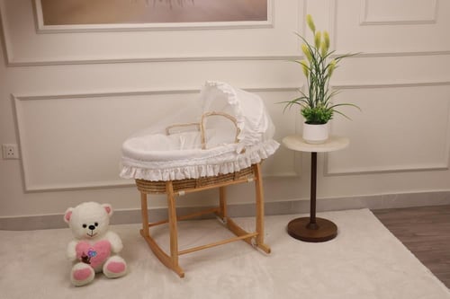 سلة موسى قش بقماش قطن أوف وايت بكلفة – مهد مواليد...