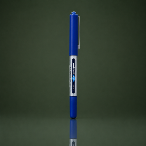 قلم أزرق uni ball micro 05
