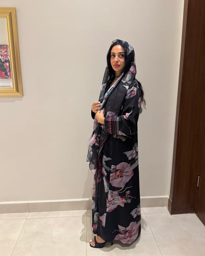 Alya abaya