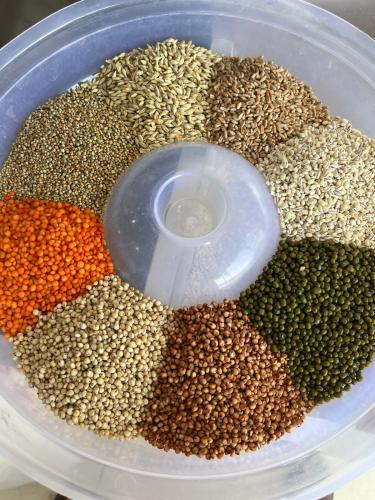 خليط 8 اصناف عضويه 5 كيلو