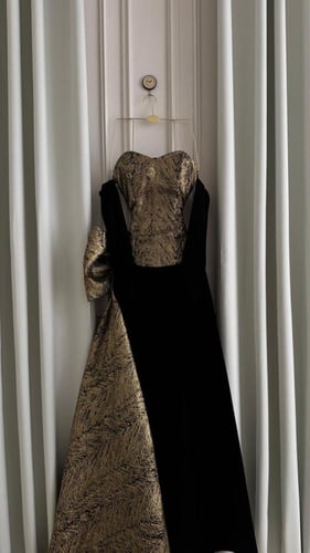 فستان مذهلة