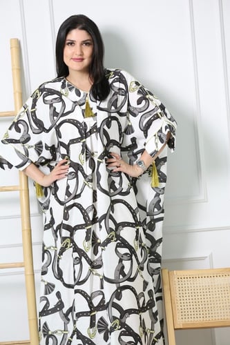 ثوب كتان مزين بنقوش مميزة كم قصير فري سايز