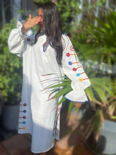 كوزي - فستان ابيض قطني مريح D117