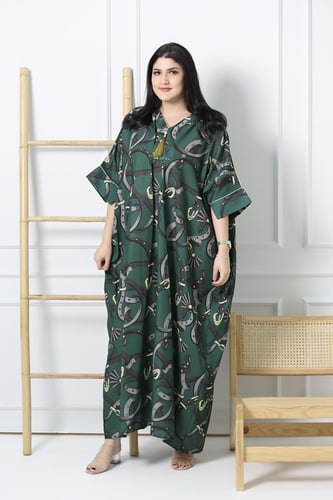 ثوب كتان مزين بنقوش مميزة كم قصير فري سايز