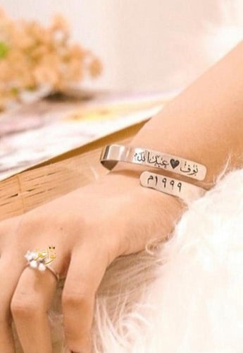 اسواره نسائي بالاسم والتاريخ حسب الطلب